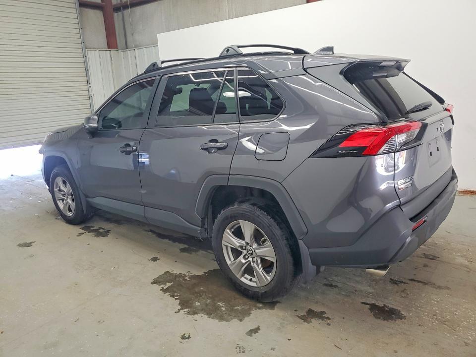 2025 Toyota Rav4 VIN 2T3W1RFV4SW403654 COPART salvage auction — MINOR DENT/SCRATCHES, SC - CERTIFICATE OF TITLE, sold $27,000 on 2026-07-28 (photo 2)