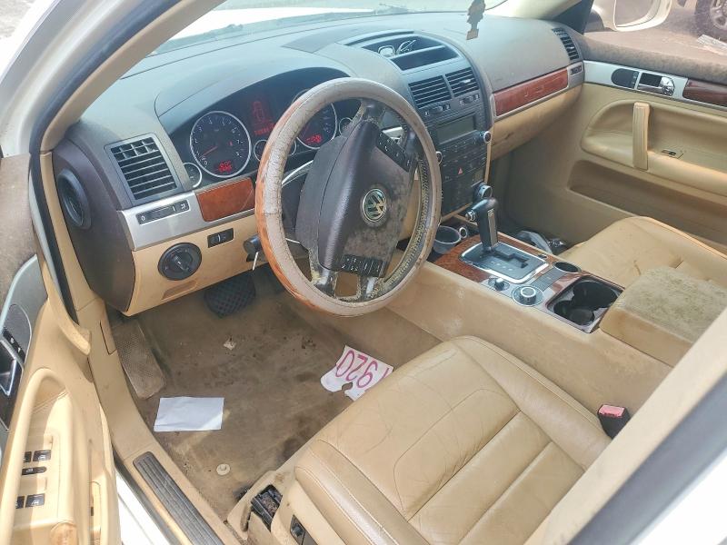 2010 Volkswagen Touareg VIN WVGBF7A95AD004354 COPART salvage auction — NORMAL WEAR, Fl - Certificate Of Title, sold $175 on 2026-08-03 (photo 8)