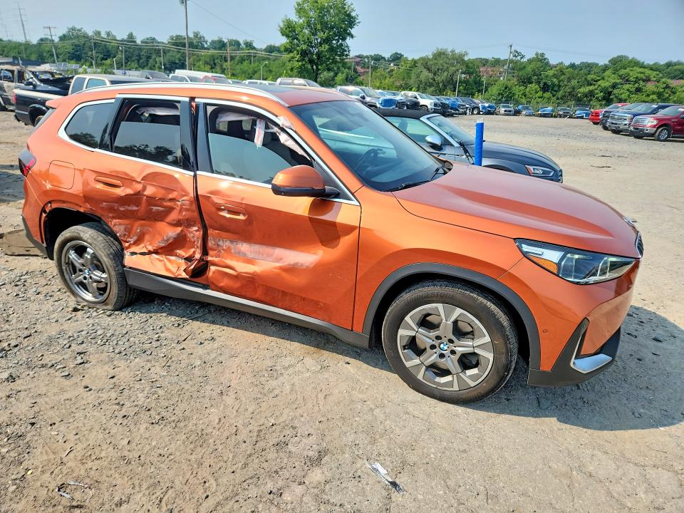 2023 BMW X1 VIN WBX73EF03P5X17664 COPART salvage auction — SIDE, Md - Cert Of Salvage < 75% Damage, sold $9,200 on 2026-08-20 (photo 4)