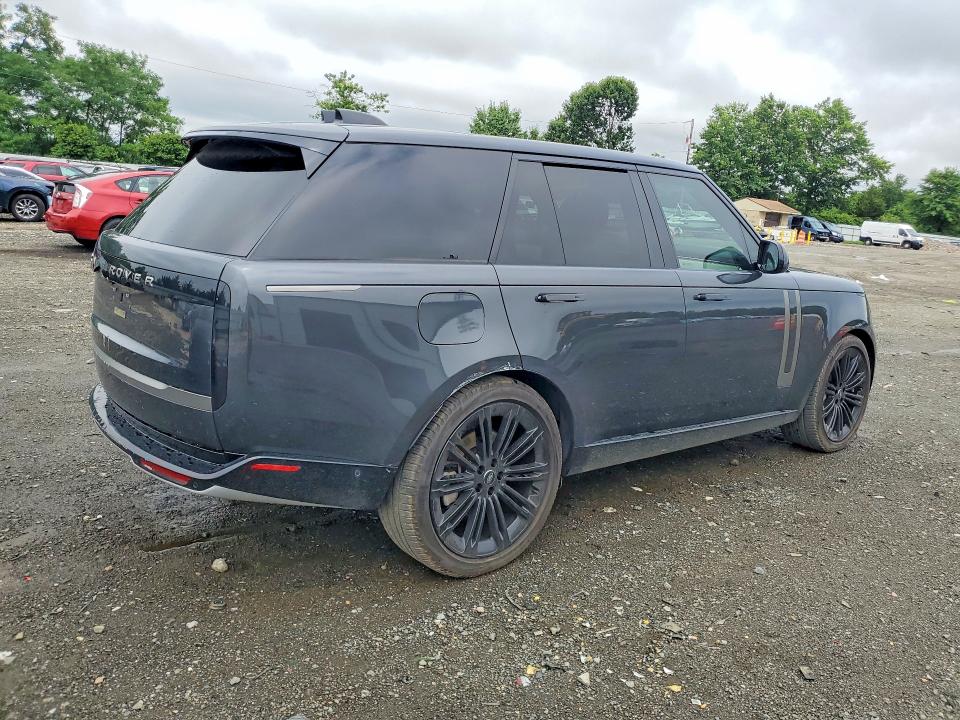 2023 Land rover RANGE ROVER VIN SALKP9FU9PA019050 COPART salvage auction — MINOR DENT/SCRATCHES, Nv - Certificate Of Title, sold $68,000 on 2026-07-22 (photo 3)
