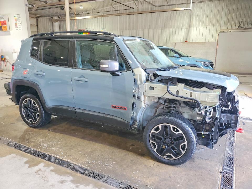 2017 Jeep Renegade VIN ZACCJBCB9HPE45717 COPART salvage auction — FRONT END, Pa - Certificate Of Salvage, sold $2,700 on 2026-08-13 (photo 4)