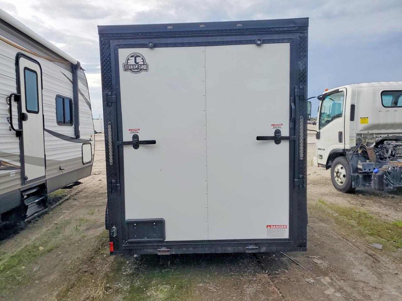 2026 Titanium cargo Trailers VIN 7PLBE1013TM016762 COPART salvage auction — Minor Dent/Scratches, TN - CERTIFICATE OF TITLE (P), sold $525 on 2026-09-15 (photo 6)