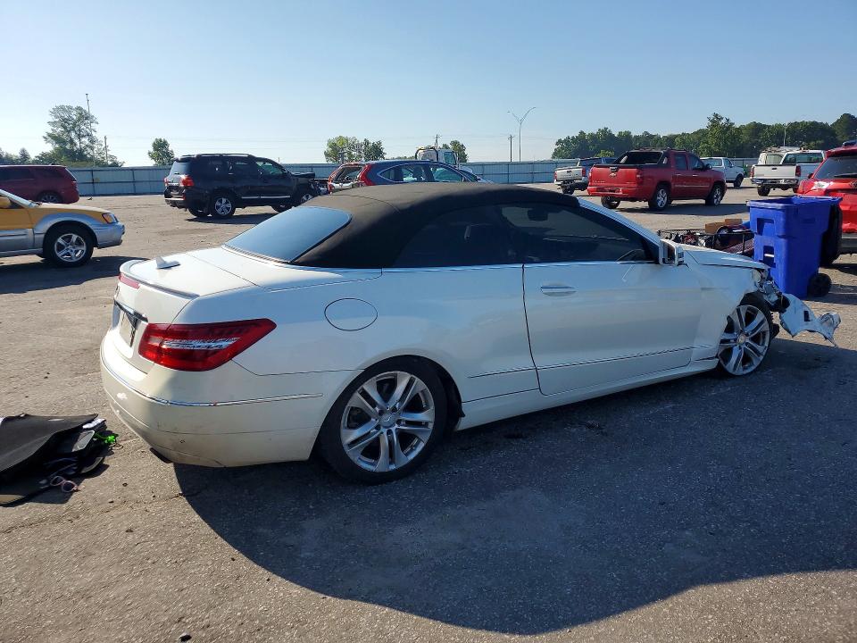 2011 Mercedes-benz E-class VIN WDDKK5GFXBF106648 COPART salvage auction — FRONT END, NC - DEALER ONLY CLEAN TITLE, sold $2,787 on 2026-07-18 (photo 3)
