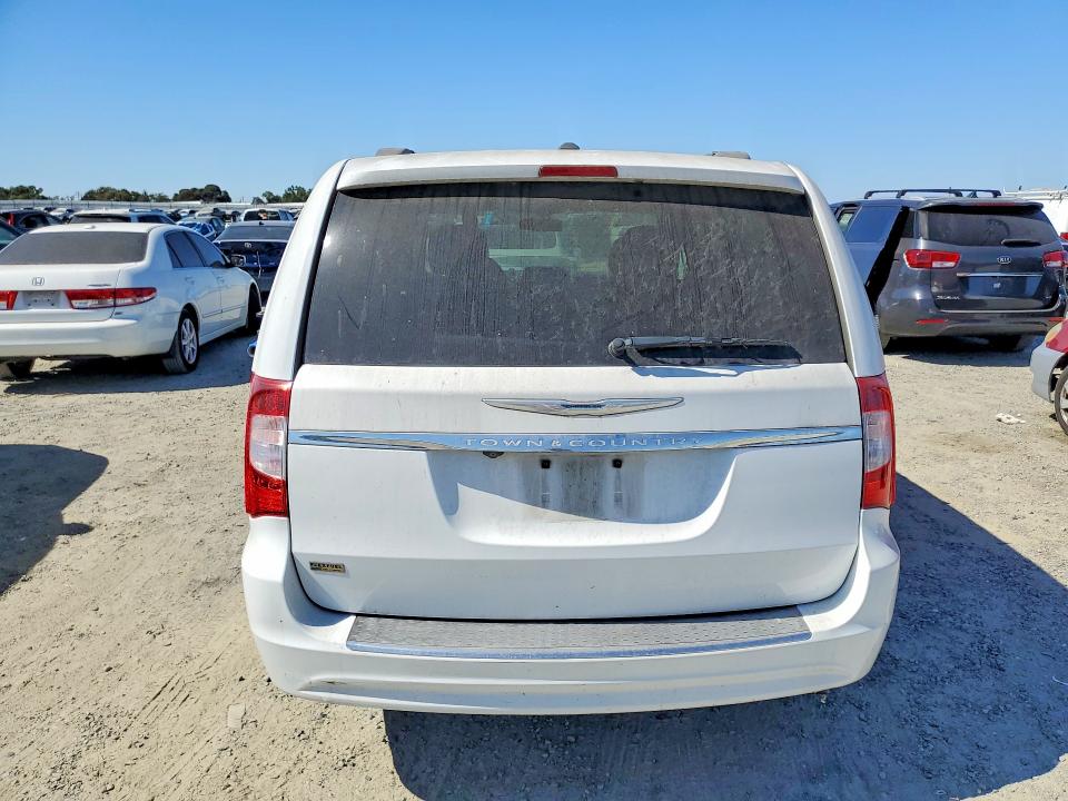 2016 Chrysler Town & country VIN 2C4RC1BG4GR187547 COPART salvage auction — SIDE, Ca - Dis/Dlr/Exp App For Dup Clean, sold $0 on 2026-09-15 (photo 6)