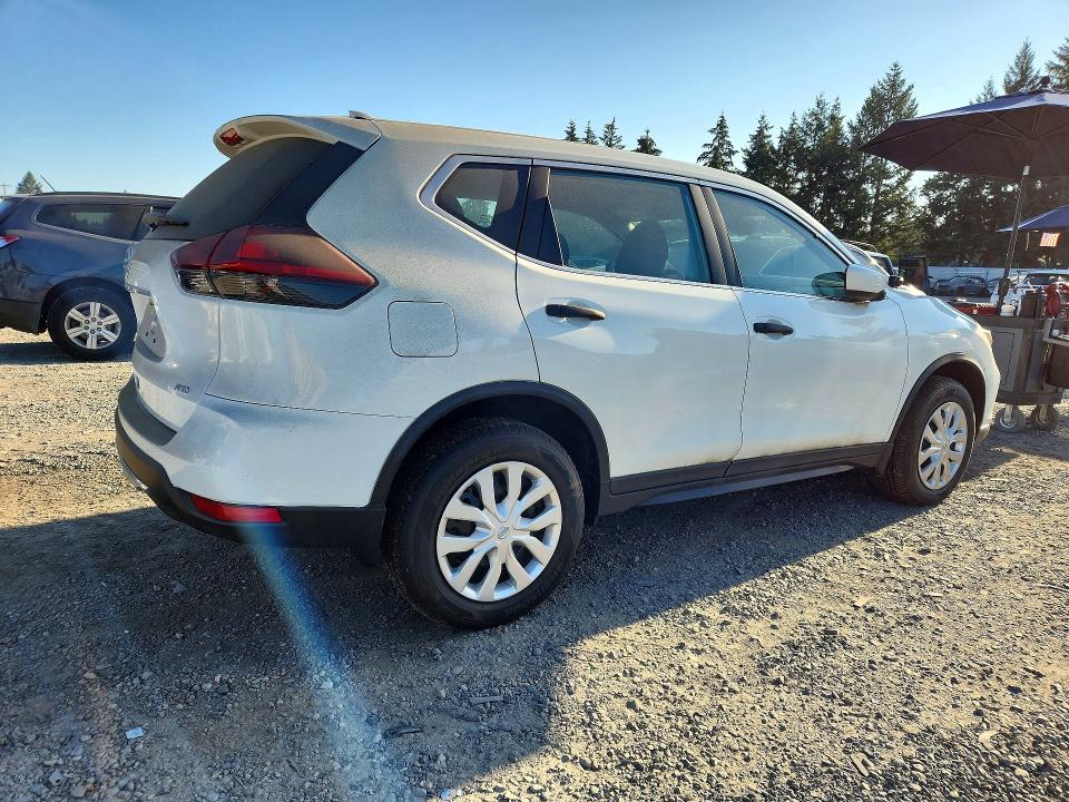 2019 Nissan Rogue sport VIN 5N1AT2MV4KC833889 COPART salvage auction — NORMAL WEAR, ID - SALVAGE CERTIFICATE OF TITLE, sold $6,900 on 2026-07-22 (photo 3)