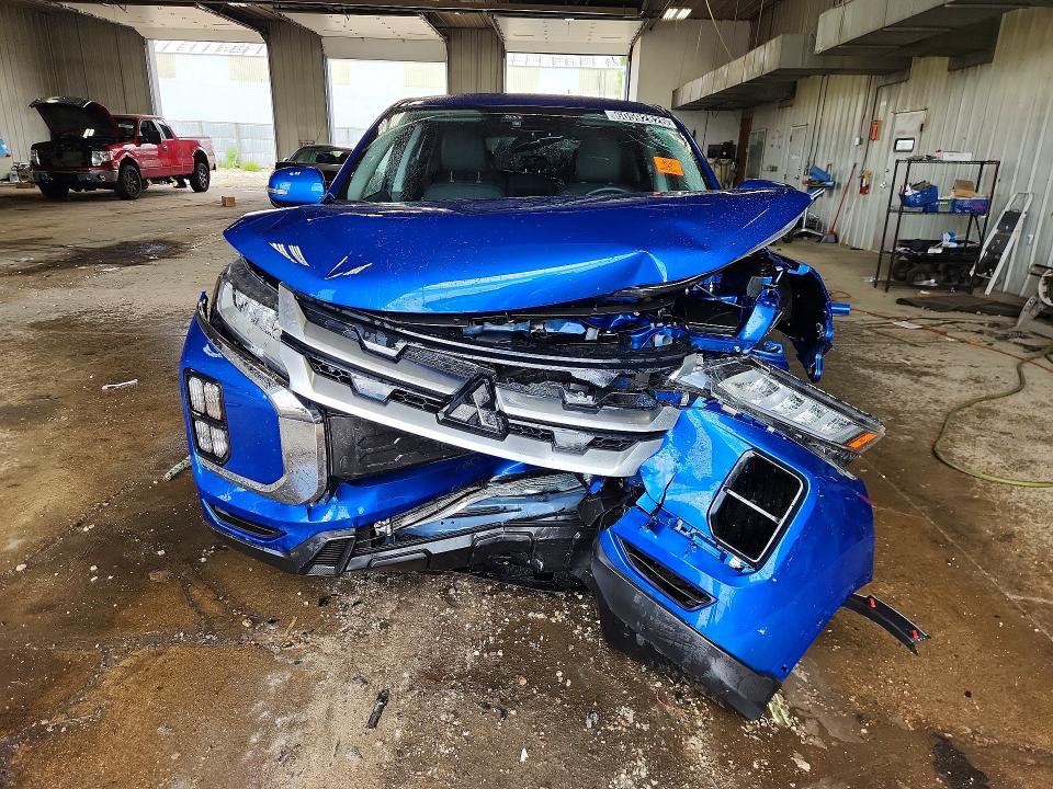 2025 Mitsubishi Outlander sport VIN JA4ARUAUXSU011807 COPART salvage auction — FRONT END, MN - CERT OF TITLE-SALVAGE (P), sold $4,100 on 2026-07-13 (photo 5)