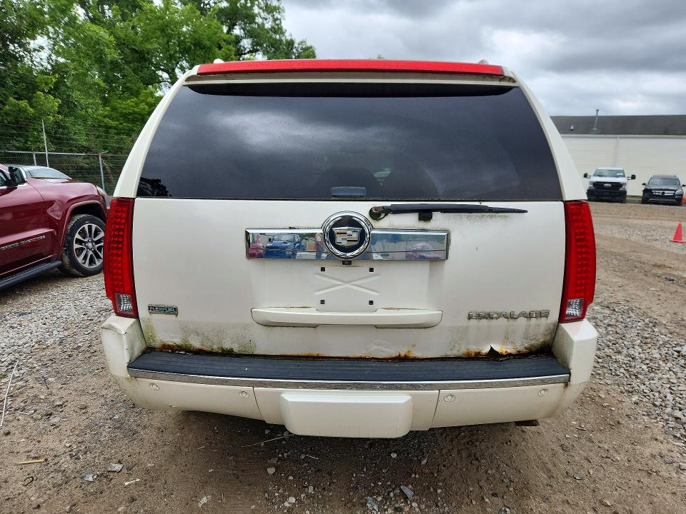 2011 Cadillac Escalade VIN 1GYS4BEF1BR219726 COPART salvage auction — MECHANICAL, OH - CERTIFICATE OF TITLE, sold $1,600 on 2026-09-14 (photo 6)