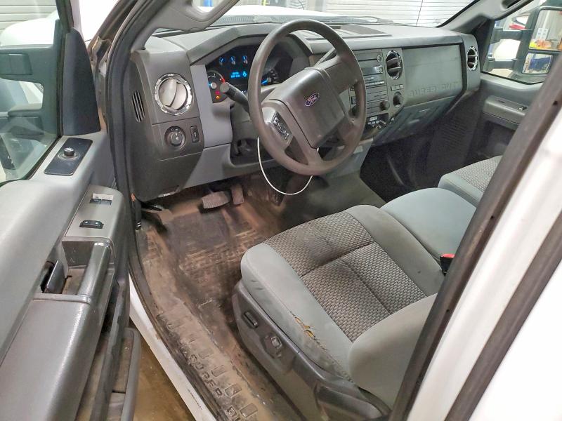 2012 Ford F-550 super duty VIN 1FDUF5HT2CEA35301 COPART salvage auction — NORMAL WEAR, WY - CERTIFICATE OF TITLE, sold $700 on 2026-07-29 (photo 8)