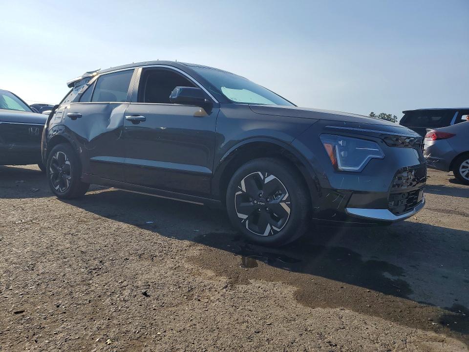 2025 Kia Niro VIN KNDCT3L16S5137332 COPART salvage auction — SIDE, Pa - Certificate Of Salvage, sold $12,700 on 2026-08-21 (photo 3)
