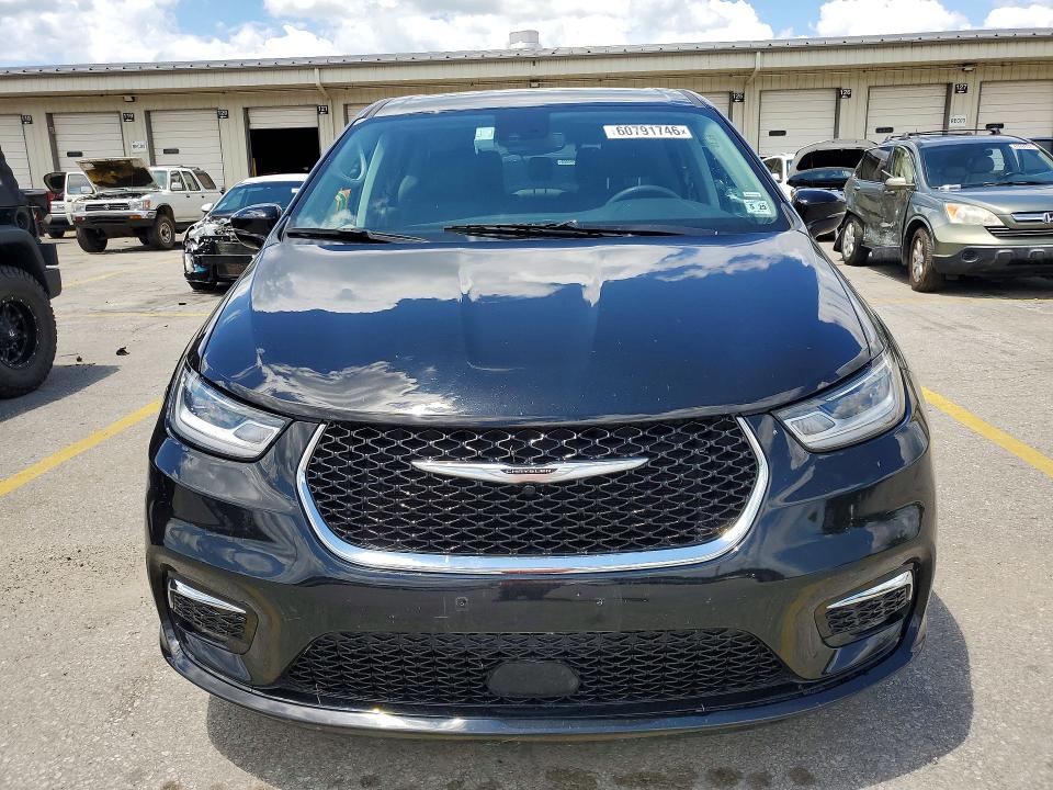 2024 Chrysler Pacifica VIN 2C4RC1S75RR166709 COPART salvage auction — MINOR DENT/SCRATCHES, FL - CERT OF TITLE-SLVG REBLD FLOOD (P), sold $14,800 on 2026-07-30 (photo 5)