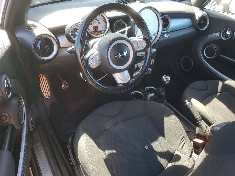 2009 Mini Cooper VIN WMWMS33529TY50239 COPART salvage auction — FRONT END, CA - SALVAGE CERTIFICATE, sold $775 on 2026-07-27 (photo 8)