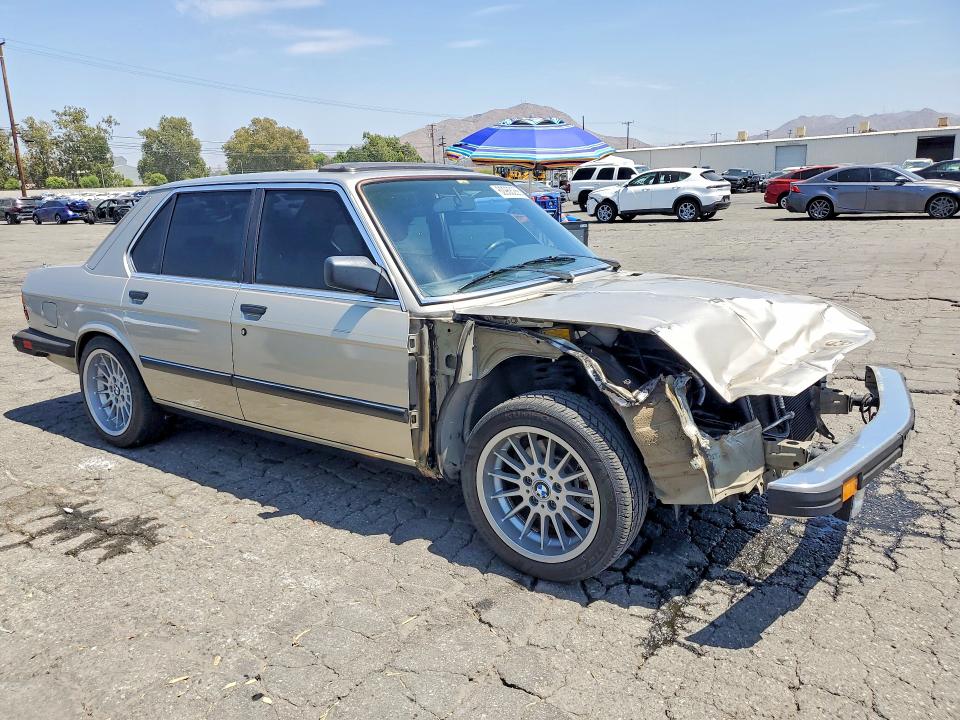 1986 BMW 5 series VIN WBADK8308G9660652 COPART salvage auction — FRONT END, CA - SALVAGE CERTIFICATE, sold $1,400 on 2026-07-30 (photo 4)