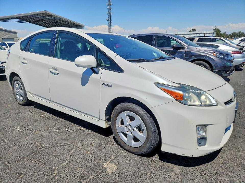 2011 Toyota Prius VIN JTDKN3DUXB0318302 COPART salvage auction — MECHANICAL, CA - DIS/DLR/EXP APP FOR DUP CLEAN, sold $1,450 on 2026-07-16 (photo 4)
