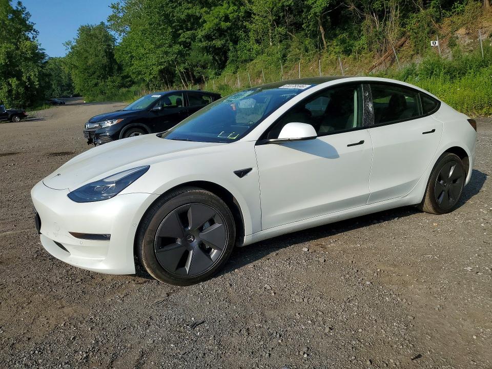 2022 Tesla Model 3 VIN 5YJ3E1EB5NF207796 COPART salvage auction — ROOF, Ny - Mv-907A Salvage Certificate, sold $7,400 on 2026-07-28 (photo 1)