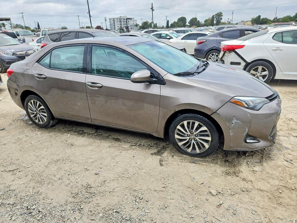 2017 Toyota VIN 5YFBURHE7HP684323 COPART salvage auction — MINOR DENT/SCRATCHES, CA - DIS/DLR/EXP ONLY CLEAN TITLE, sold $3,800 on 2026-07-06 (photo 4)