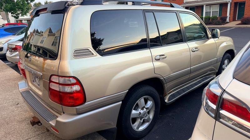 2004 Toyota Land cruiser VIN JTEHT05J742060388 COPART salvage auction — REAR END, WI - CERTIFICATE OF TITLE (P), sold $4,650 on 2026-07-29 (photo 4)