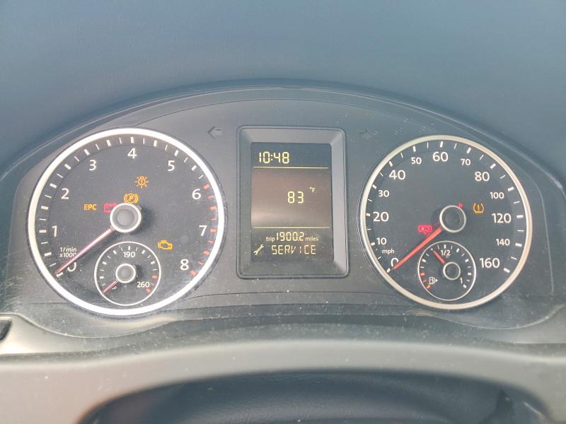 2010 Volkswagen Tiguan VIN WVGBV7AX1AW516456 COPART salvage auction — FRONT END, Ma - Cert Of Title-Reconstrctd Coll, sold $400 on 2026-08-14 (photo 9)