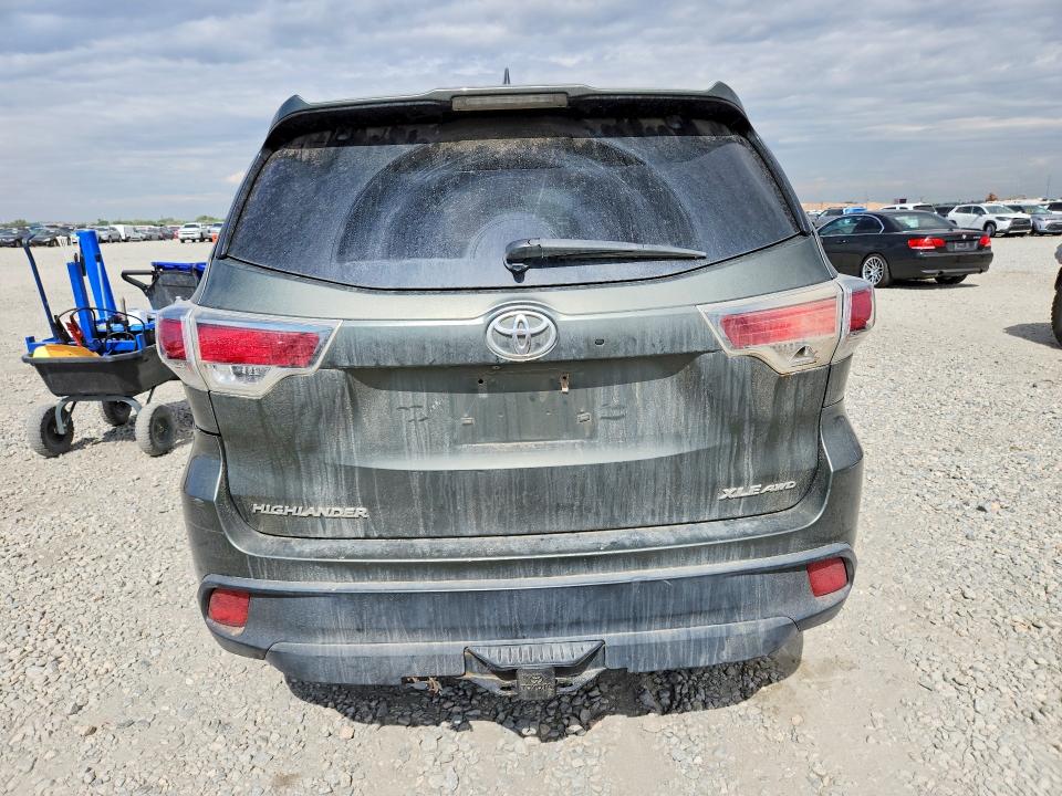 2015 Toyota Highlander VIN 5TDJKRFH7FS152587 COPART salvage auction — SIDE, Co - Dis/Dlr/Exp Only Clean Title, sold $275 on 2026-07-28 (photo 6)