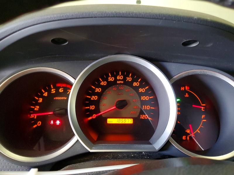2005 Toyota Tacoma VIN 5TELU42N15Z096844 COPART salvage auction — MINOR DENT/SCRATCHES, MI - CERTIFICATE OF TITLE, sold $3,400 on 2026-07-17 (photo 9)