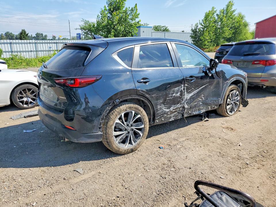 2024 Mazda Cx-5 VIN JM3KFBCL1R0484371 COPART salvage auction — SIDE, ON - PERMIT NO BRAND - UNFIT, sold $12,800 on 2026-07-28 (photo 3)