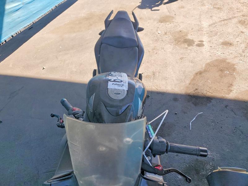 2012 Honda Cbr VIN MLHMC4108C5205861 COPART salvage auction — MECHANICAL, CA - DIS/DLR/EXP ONLY CLEAN TITLE, sold $175 on 2026-07-30 (photo 5)