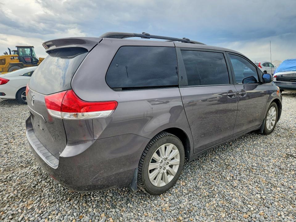 2013 Toyota Sienna VIN 5TDDK3DC7DS052262 COPART salvage auction — HAIL, Co - Certificate Of Title, sold $6,800 on 2026-07-30 (photo 3)