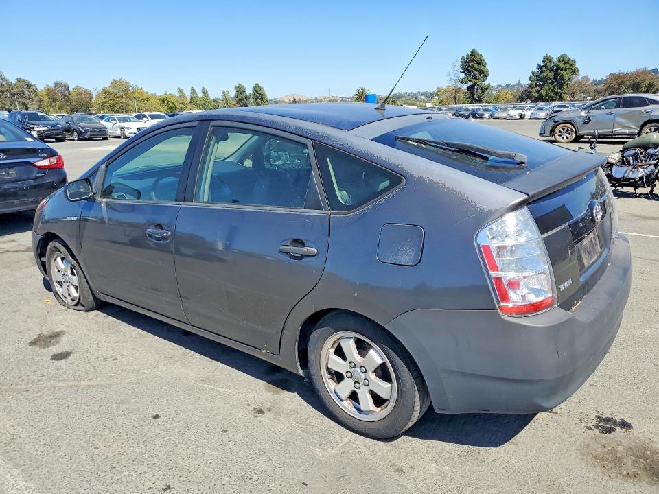 2008 Toyota Prius VIN JTDKB20U483449855 COPART salvage auction — MINOR DENT/SCRATCHES, Ca - Dis/Dlr/Exp Only Clean Title, sold $825 on 2026-07-31 (photo 2)