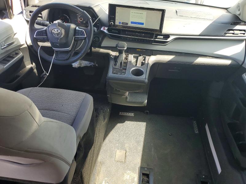 2025 Toyota Sienna VIN 5TDJRKEC3SS267254 COPART salvage auction — SIDE, FL - CERT OF TITLE SLVG REBUILDABLE (P), sold $9,700 on 2026-07-24 (photo 8)