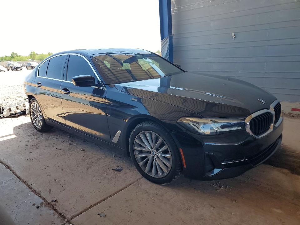 2022 BMW 5er VIN WBA13BJ05NWX75644 COPART salvage auction — REAR END, Az - Cert Of Title - Salvage, sold $16,500 on 2026-08-04 (photo 4)