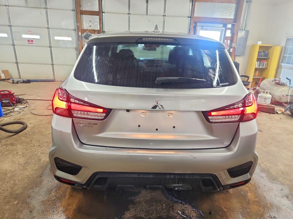 2026 Mitsubishi VIN JA4ARUAU9TU002713 COPART salvage auction — FRONT END, Ky - Certificate Of Title (P), sold $8,800 on 2026-07-08 (photo 6)