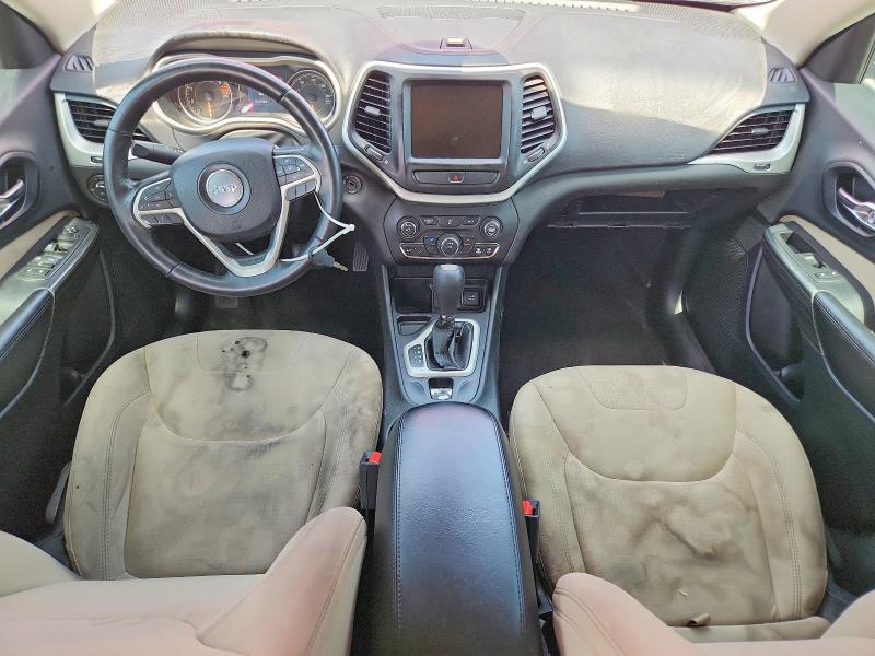 2017 Jeep Cherokee VIN 1C4PJLCB3HW507218 COPART salvage auction — MINOR DENT/SCRATCHES, Oh - Certificate Of Title, sold $625 on 2026-07-27 (photo 8)