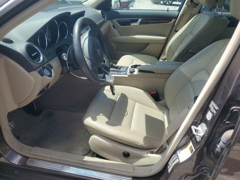2014 Mercedes-benz C-klasse VIN WDDGF8AB6EA941813 COPART salvage auction — REAR END, Mo - Salvage Certificate Of Title, sold $2,150 on 2026-08-18 (photo 7)