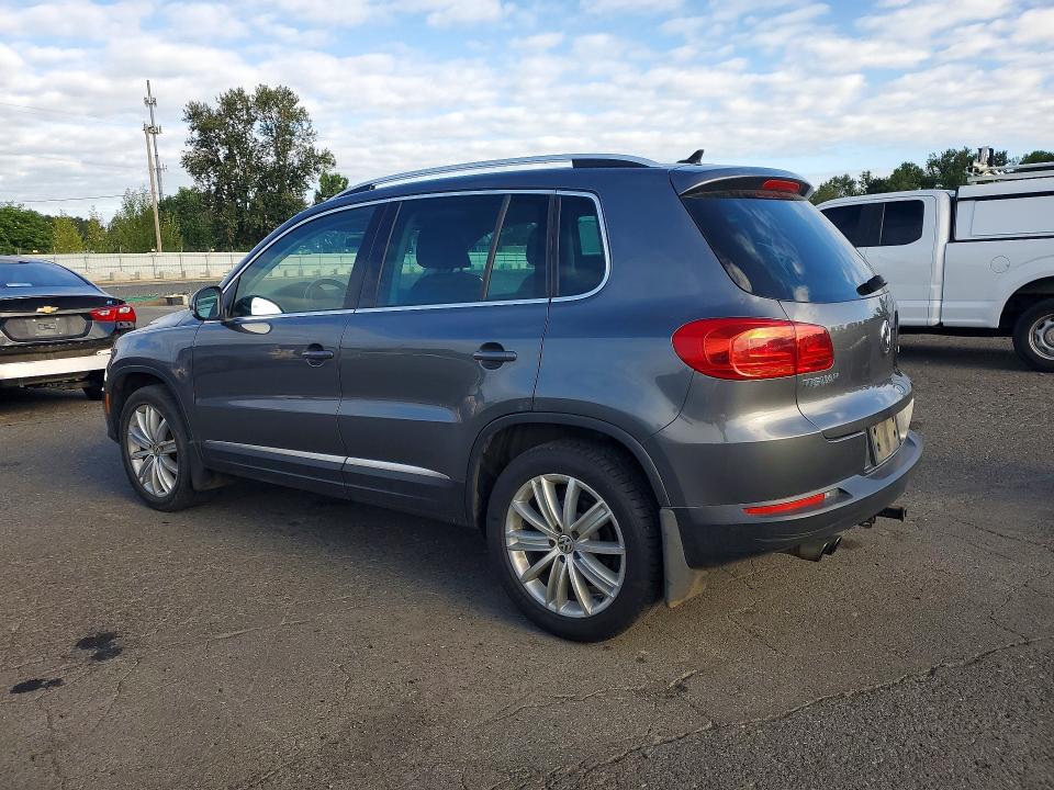 2013 Volkswagen Tiguan VIN WVGBV3AX6DW588847 COPART salvage auction — MINOR DENT/SCRATCHES, Or - Certificate Of Title, sold $1,700 on 2026-08-10 (photo 2)