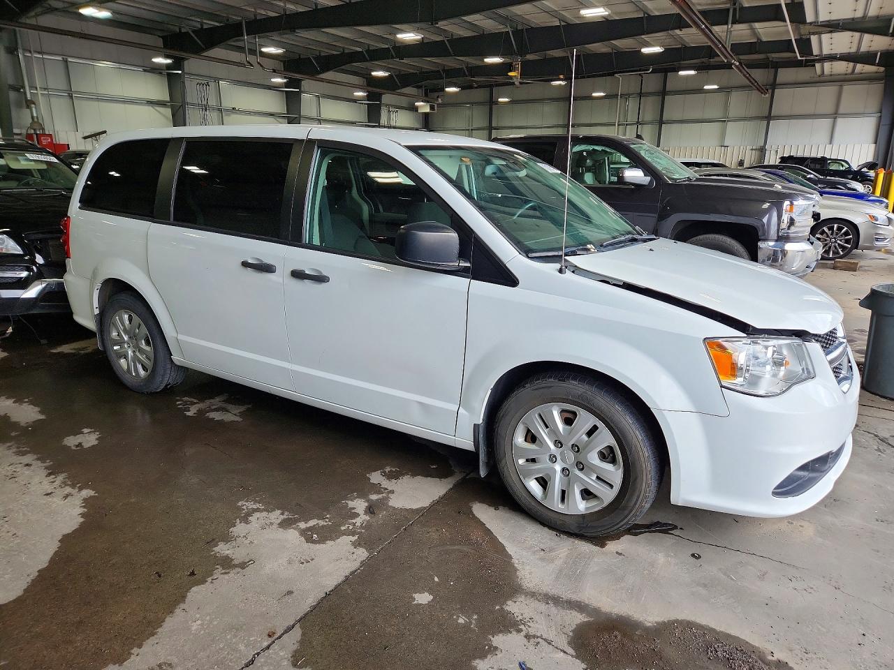2019 Dodge VIN 2C4RDGBG1KR767198 COPART salvage auction — Front End, MN - CERT OF TITLE-SALVAGE, sold $2,300 on 2026-09-08 (photo 4)