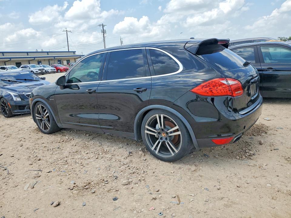 2014 Porsche Cayenne VIN WP1AE2A2XELA50099 COPART salvage auction — MINOR DENT/SCRATCHES, Tx - Certificate Of Title (P), sold $4,600 on 2026-08-13 (photo 2)