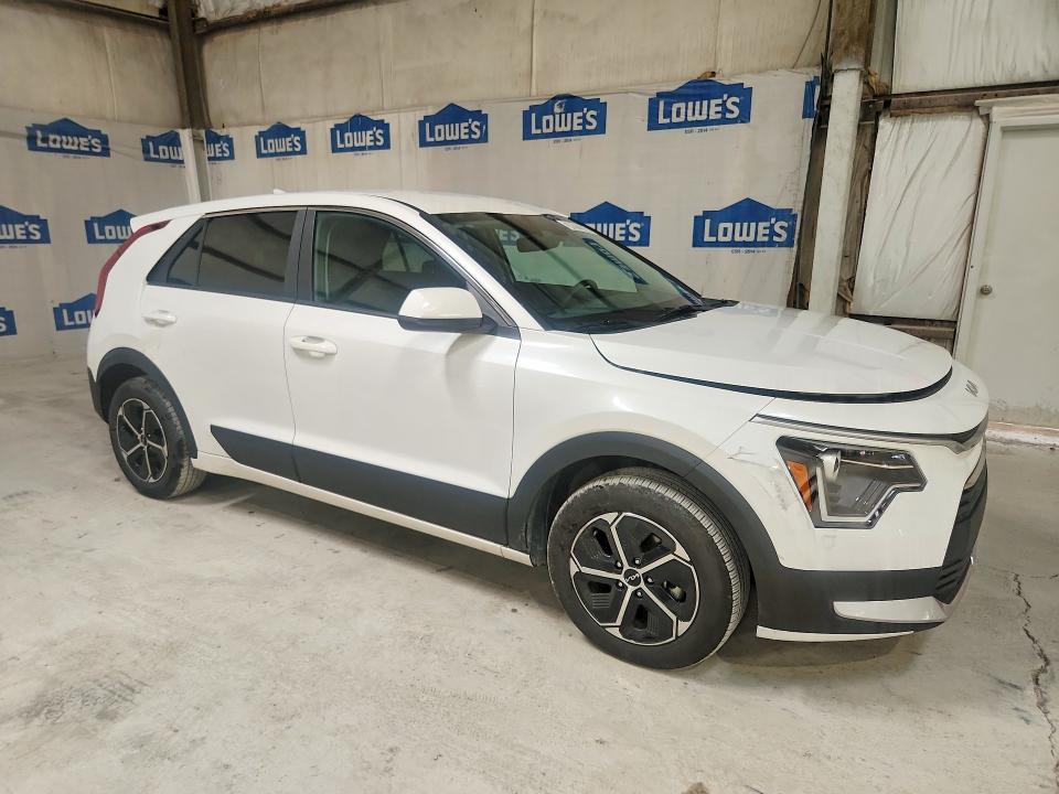 2026 Kia Niro VIN KNDCP3LE5T5318575 COPART salvage auction — PARTIAL REPAIR, TN - CERTIFICATE OF TITLE, sold $10,400 on 2026-07-20 (photo 4)
