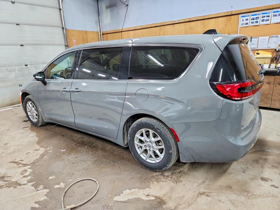 2025 Chrysler Pacifica VIN 2C4RC1BG6SR556501 COPART salvage auction — MINOR DENT/SCRATCHES, GA - CERTIFICATE OF TITLE, sold $21,100 on 2026-07-27 (photo 2)