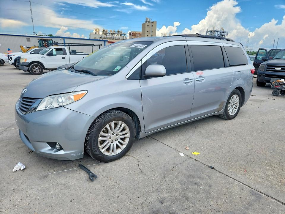2015 Toyota Sienna VIN 5TDYK3DC8FS582339 COPART salvage auction — SIDE, La - Cert Of Title-Salvage, sold $1,750 on 2026-07-15 (photo 1)