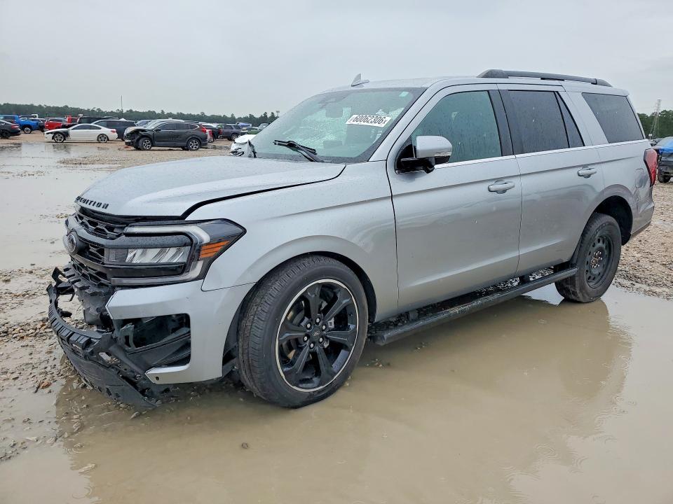 2023 Ford Expedition VIN 1FMJU1K84PEA13988 COPART salvage auction — FRONT END, TX - SALVAGE VEHICLE TITLE, sold $8,500 on 2026-07-28 (photo 1)