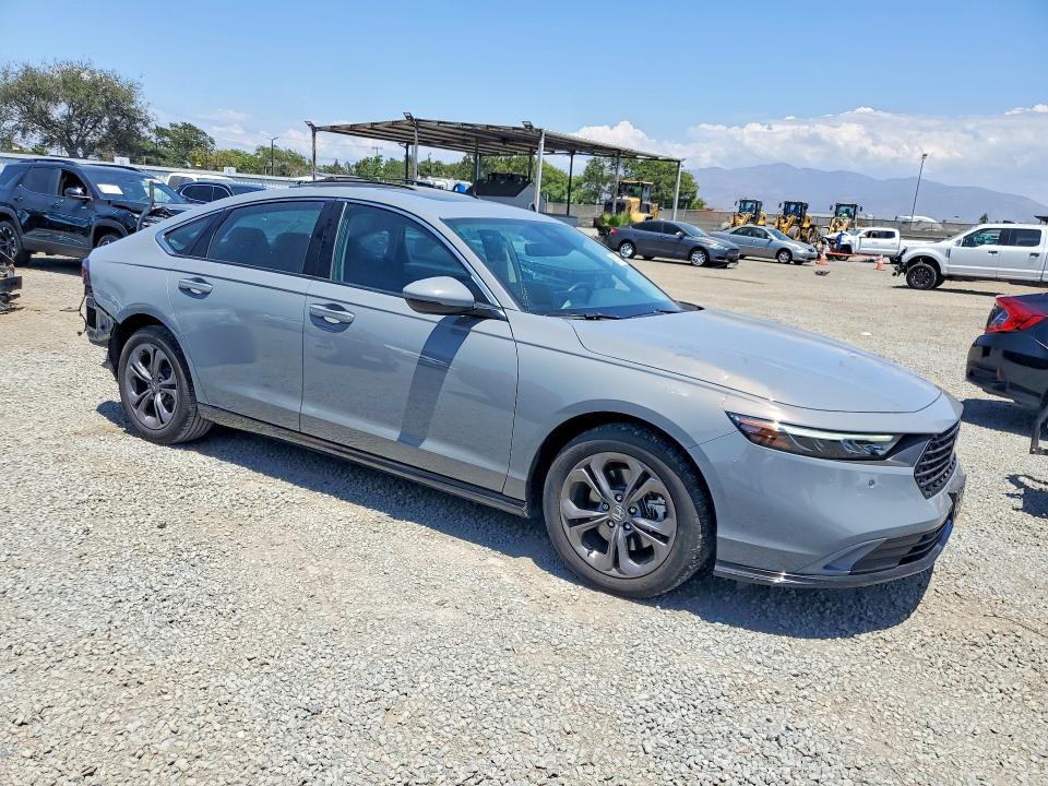 2025 Honda Accord VIN 1HGCY2F62SA056744 COPART salvage auction — REAR END, CA - SALVAGE CERTIFICATE, sold $12,000 on 2026-08-21 (photo 4)