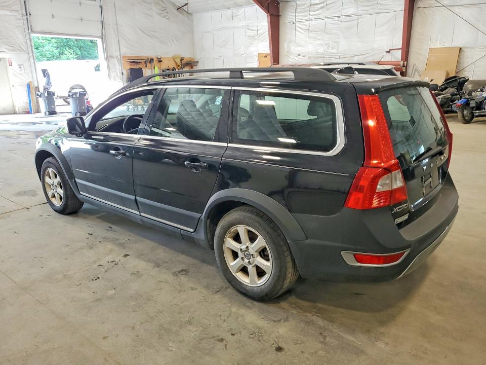 2011 Volvo Xc70 VIN YV4940BZ8B1096347 COPART salvage auction — MINOR DENT/SCRATCHES, VT - CERTIFICATE OF TITLE, sold $200 on 2026-07-27 (photo 2)