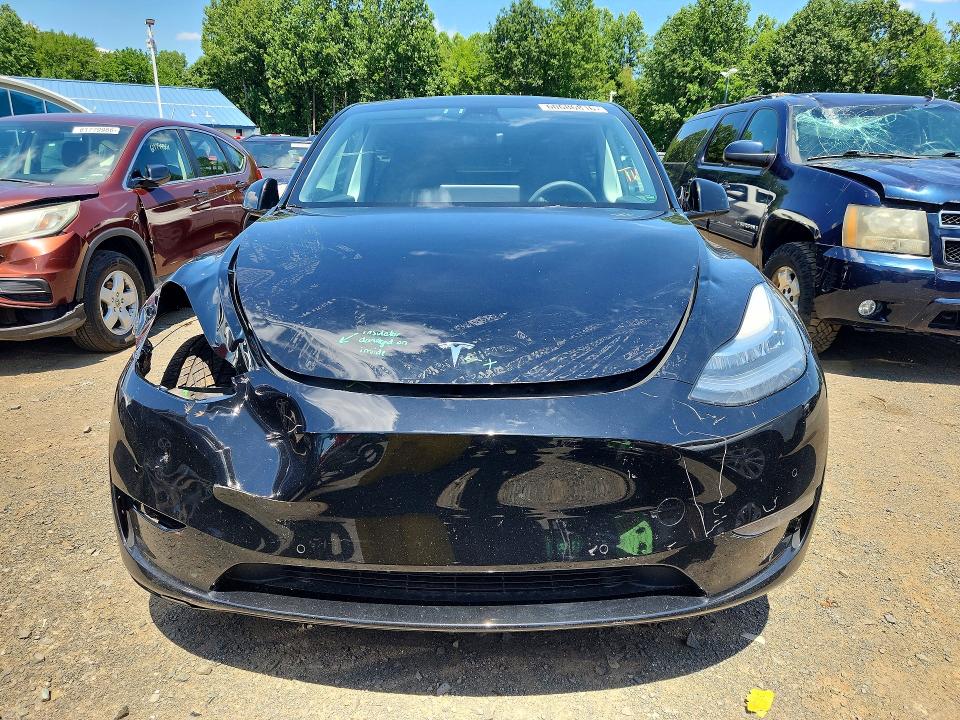 2021 Tesla Model y VIN 5YJYGAEE4MF229670 COPART salvage auction — FRONT END, CT - CERT OF TITLE-SALVAGE, sold $8,900 on 2026-07-23 (photo 5)
