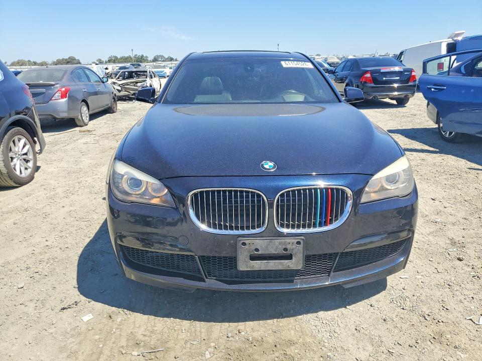 2011 BMW 7 series VIN WBAKB8C58BC851647 COPART salvage auction — MINOR DENT/SCRATCHES, CA - SALVAGE CERTIFICATE, sold $200 on 2026-07-28 (photo 5)