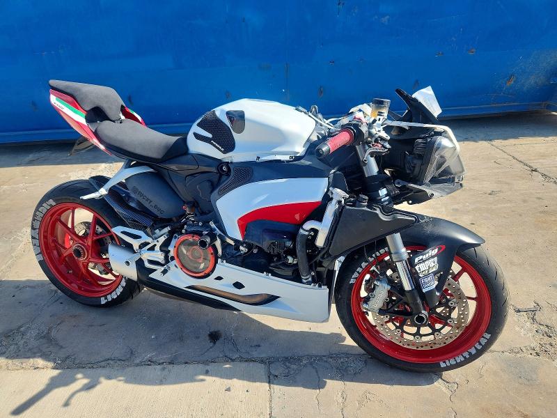 2021 Ducati Panigale VIN ZDMHAATW2MB005608 COPART salvage auction — FRONT END, Ca - Cert Of Title-Salvaged (P), sold $5,000 on 2026-07-27 (photo 1)