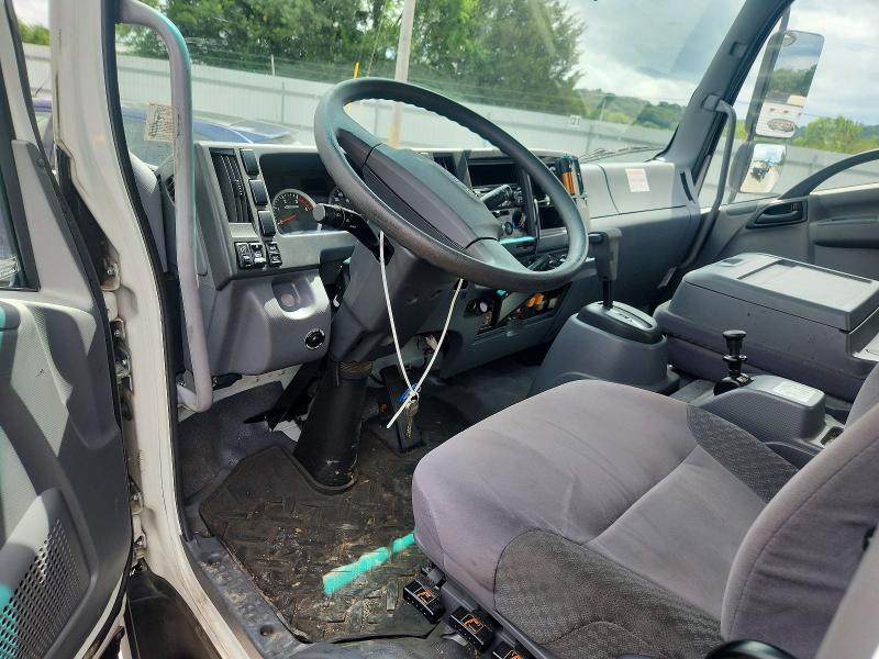 2018 Isuzu FTR VIN 54DK6S16XJSG01698 COPART salvage auction — MINOR DENT/SCRATCHES, PA - CERT OF TITLE, sold $21,000 on 2026-08-04 (photo 8)
