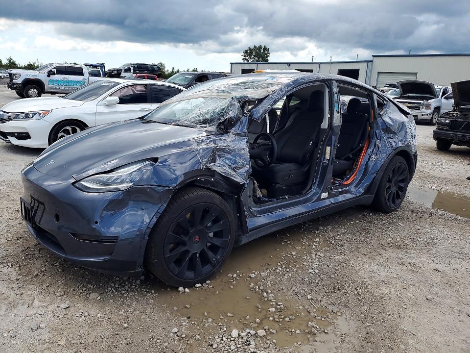 2021 Tesla Model y VIN 5YJYGDEE4MF062616 COPART salvage auction — ALL OVER, MN - CERTIFICATE OF TITLE (P), sold $6,900 on 2026-07-28 (photo 1)