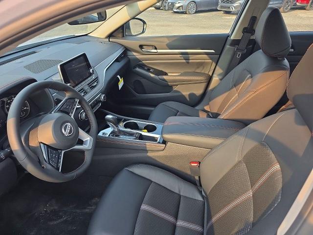 2025 Nissan Altima VIN 1N4BL4CVXSN419466 COPART salvage auction — WATER/FLOOD, Nj - Cert Of Title-Salvage Flood, sold $16,800 on 2026-07-27 (photo 7)