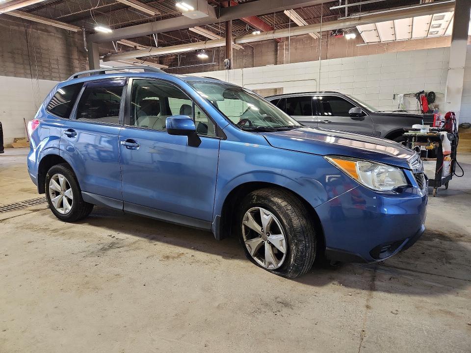 2015 Subaru Forester VIN JF2SJADC6FH486969 COPART salvage auction — SIDE, Mn - Cert Of Title-Prior Salvage, sold $900 on 2026-08-01 (photo 4)