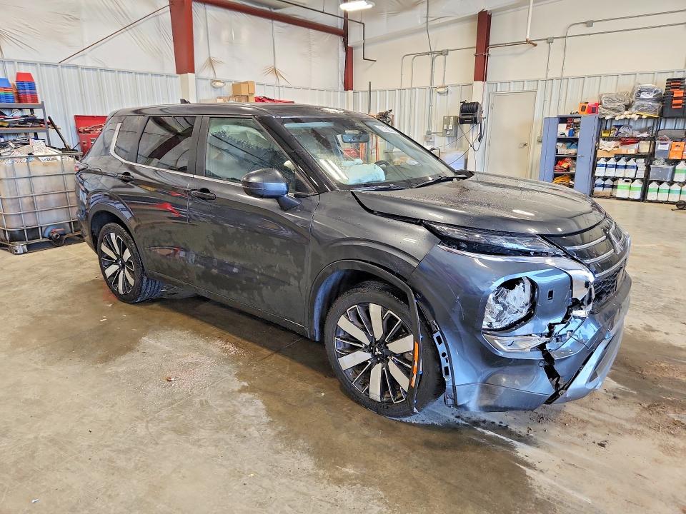 2025 Mitsubishi Outlander VIN JA4J4VA89SZ047398 COPART salvage auction — FRONT END, NJ - CERTIFICATE OF TITLE, sold $9,000 on 2026-07-27 (photo 4)