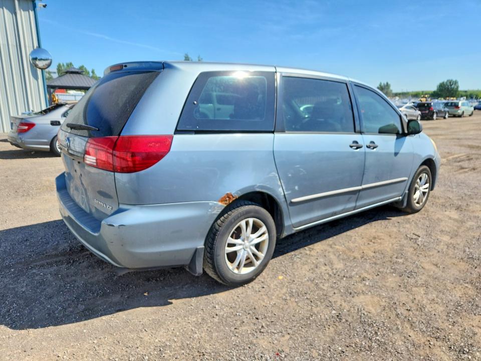 2004 Toyota Sienna VIN 5TDZA29C94S143870 COPART salvage auction — REAR END, On - Permit Salvage, sold $750 on 2026-07-28 (photo 3)